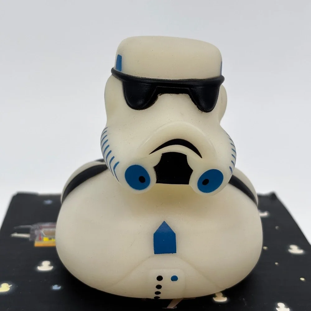 Locomocean‎ Pondtrooper Rubber Duck White Star Wars Stormtrooper LED NIB